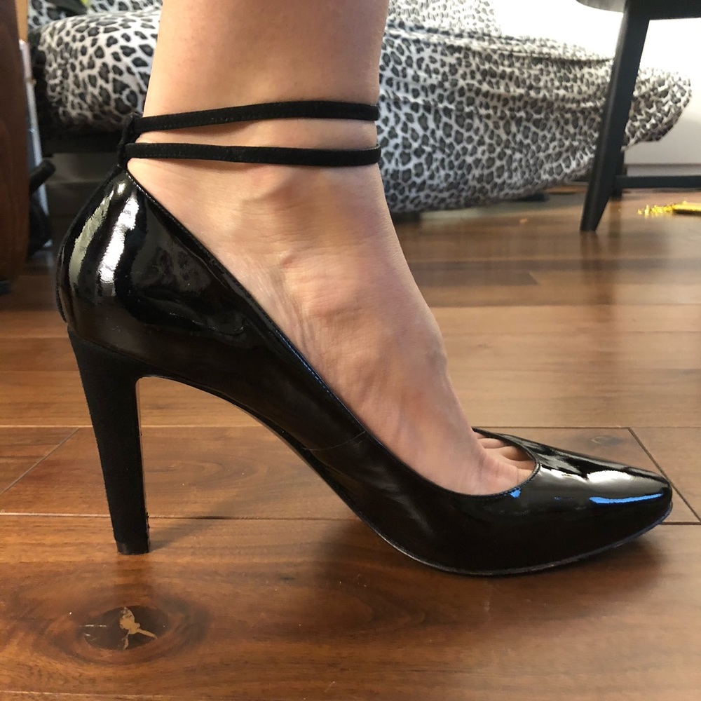 Kenneth Cole patent leather heels. Black, size 11.